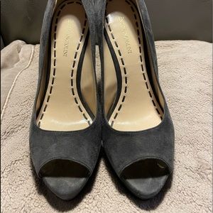 enzo dark grey suede platform peep toe heels. size 8.5